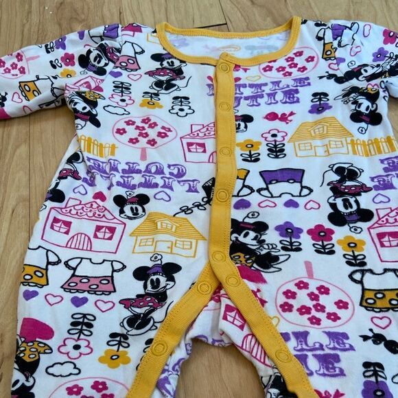 Baby Disney Minnie Mouse pajamas - Picture 2 of 2
